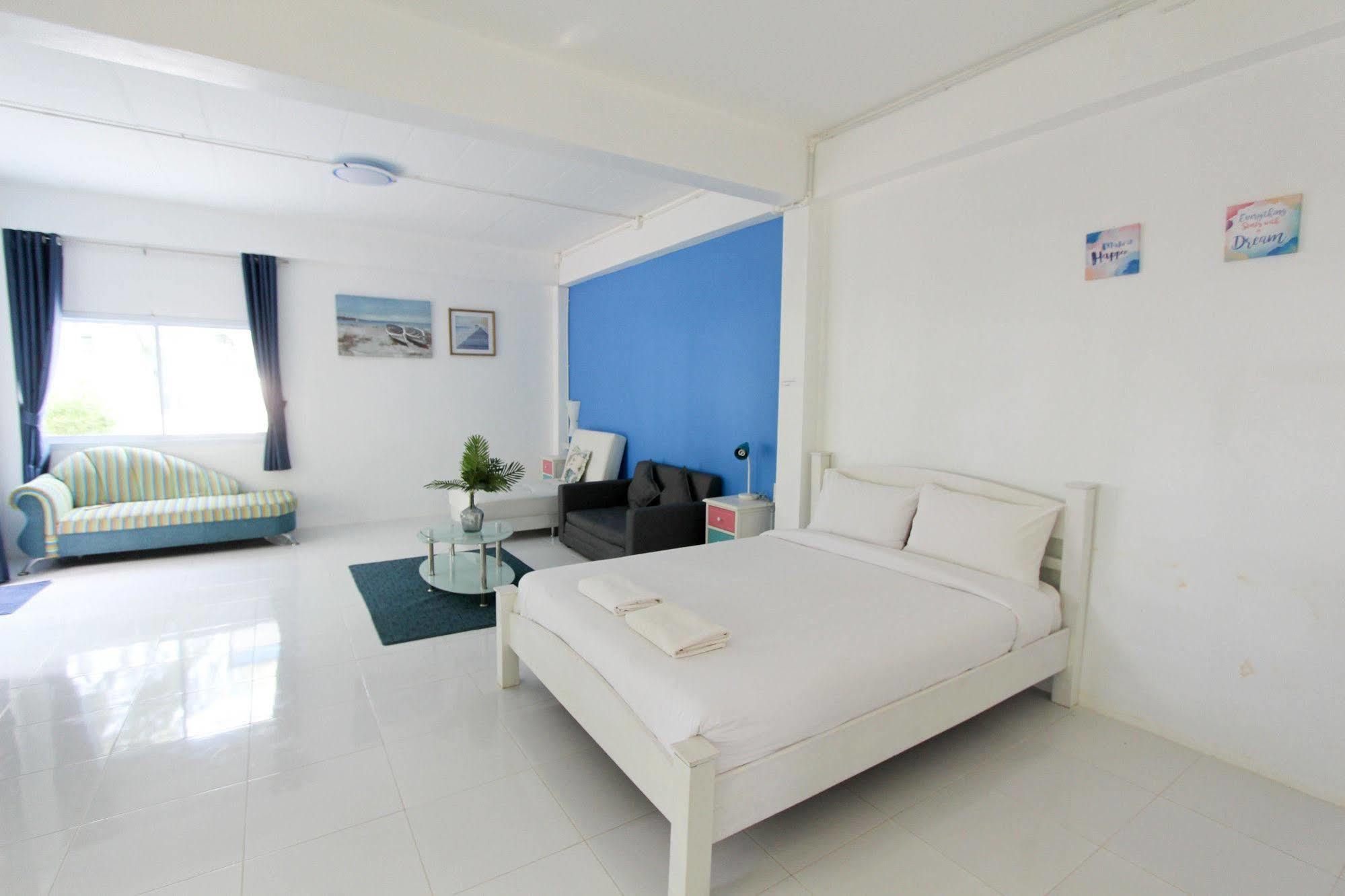 Issara Beach Resort Сичон Экстерьер фото