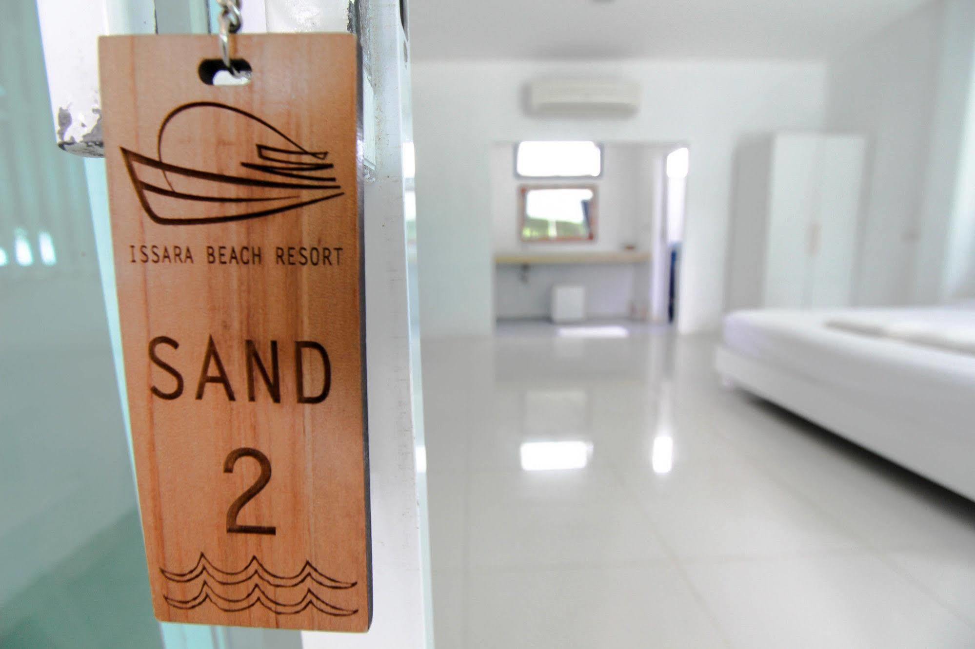 Issara Beach Resort Сичон Экстерьер фото