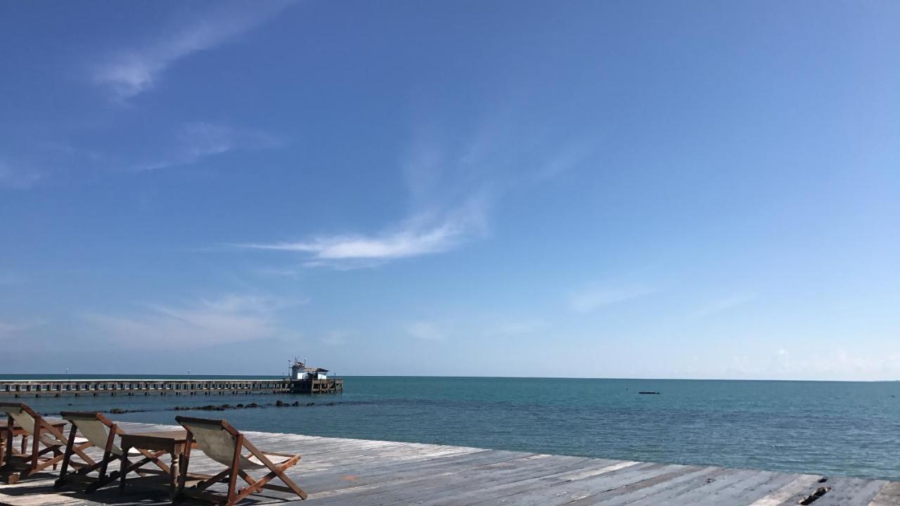 Issara Beach Resort Сичон Экстерьер фото